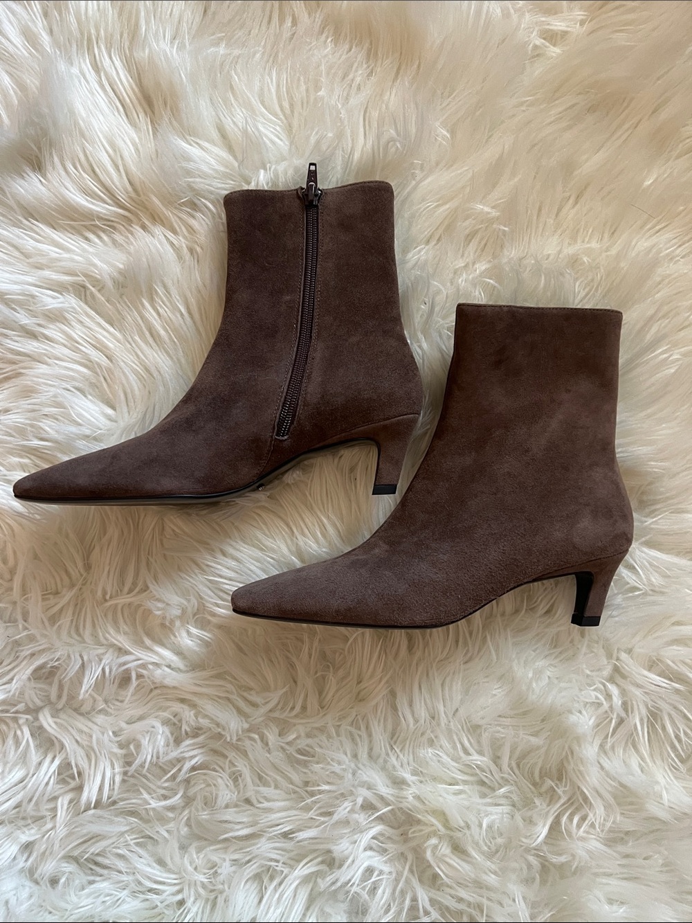 Tony Bianco Estelle Espresso Suede - size 6